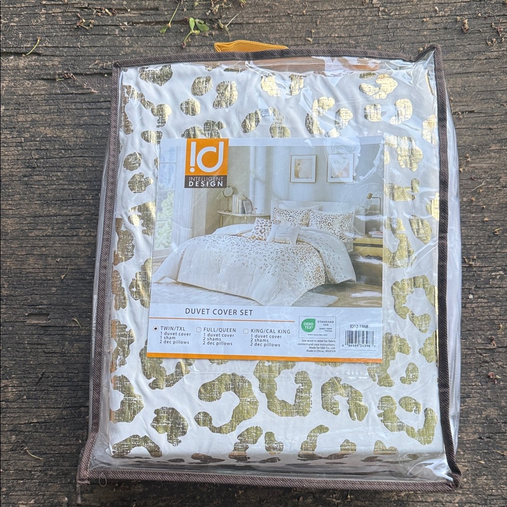 Intelligent Design Gold Leopard Print Duvet Cover - Cream/Gold